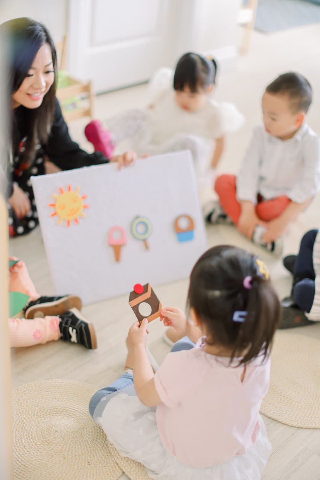 Mandarin & English Bilingual Montessori Spots, Ages 2.5 to 3.5